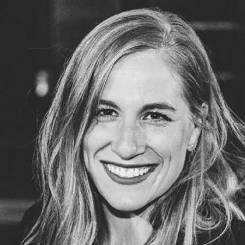 Kristina Post, Social Media Manager